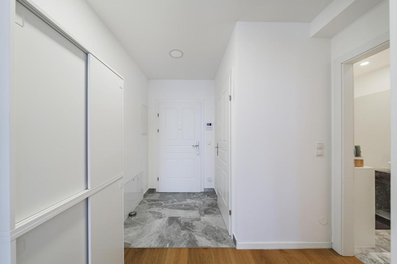 וינה Business Apartment With Air Condition מראה חיצוני תמונה